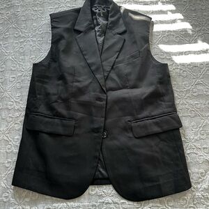 Black Women's Sleeveless Blazer